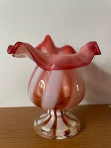 Vintage glass handkerchief vase