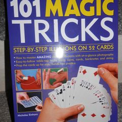 NEW A Deck of Magic Tricks, 52 Cards in TIN Box. 5 euro
