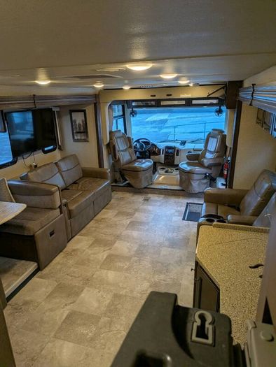 Thor Windsport 33ft Motorhome