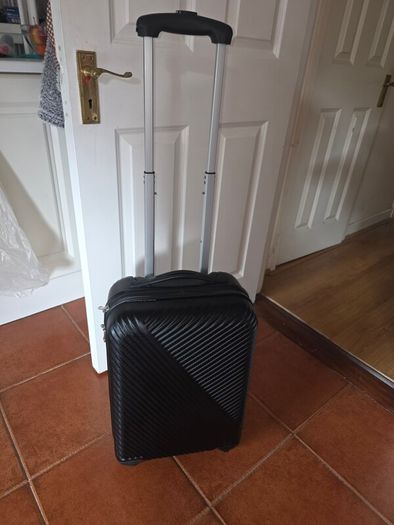 Cabin suitcase