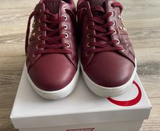 Guess Fl8Raufal12 Raula Womens Leather Lace Up Studs Sneaker Trainers Shoes In Wine/Burgundy Size UK7
