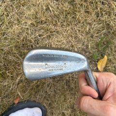 Donaldsons New Yorker rangefinder 6 iron good condition