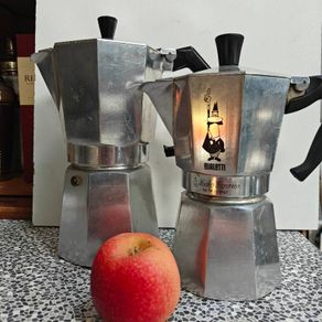 Pair of Coffee Mocha Pots Bialetti and Trinidad Express