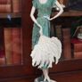 Giuseppe Armani Florence Lady with Fan Figurine Image 2