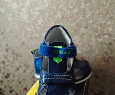 Kids sandals