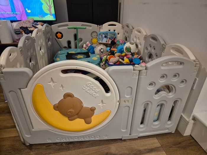Play pen