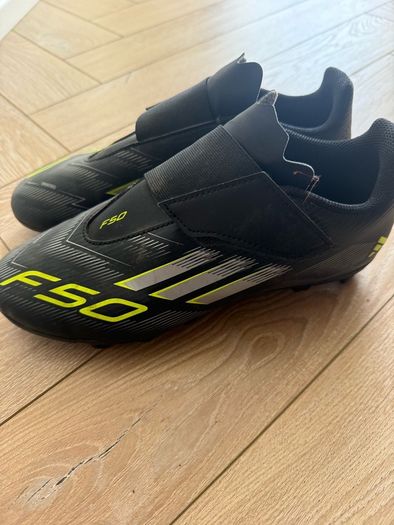 Football boots boys