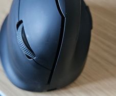 Ergonomic Wireless Rechargeable  Mouse