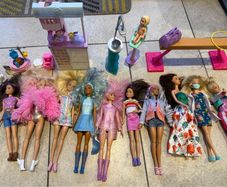 Barbie Dolls Bundle