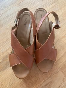 Ladies sandals