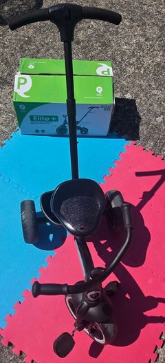 Trike with Parent Handlebar