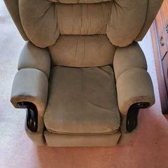 Free recliner chair