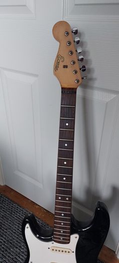 Encore left hand strat