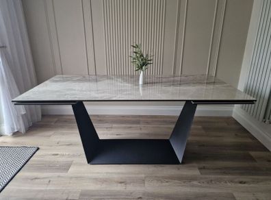 Extendable Ceramic Dining Table 1.8-2.7m