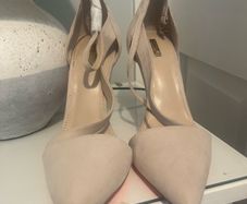 Carvela Suede Nude High Heels Size 40