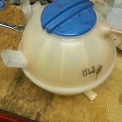 Volkswagen Passat coolant bottle expansion tank