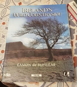 Ireland's Wild Countryside by Eamon de Buitlear