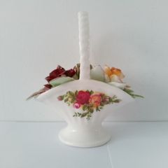 Vintage Old Country Roses Royal Albert Basket Flowers Pink Wine Yellow Rose Bone China Made England 1960s
