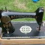 Vintage Singer Sewing Machine 1950 Hand Crank Image 6