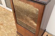 Record / Speaker cabinet