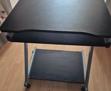 Table with roller wheels