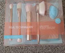 Real techniques endless summer makeup brush and tan set