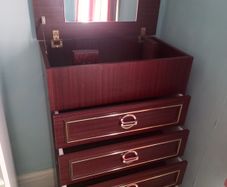 Dressing table /  make-up closet