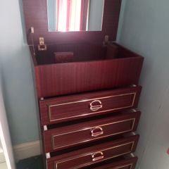 Dressing table /  make-up closet