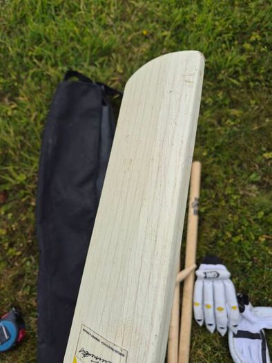 Gunn & Moore GM Maxi Select Adult Cricket Bat