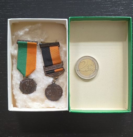 Pair of miniature medals ( 1916 Easter Rising and War of Independence With Comrac bar ) for sale