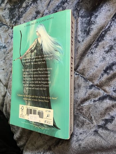Sarah J Maas Heir of Fire Original Cover Book Throne of Glass Series