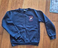 Scoil Aine School tracksuit top