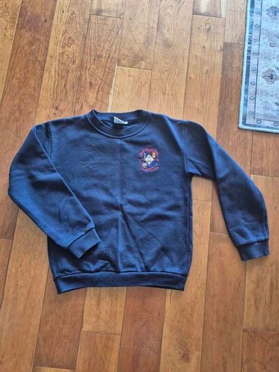 Scoil Aine School tracksuit top