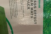 Grass effect foam mats