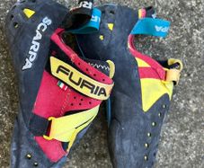 Scarpa Furia Climbing Shoes Size 5 Uk