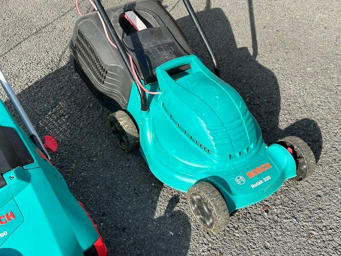 Bosch electric lawnmower & thatcher