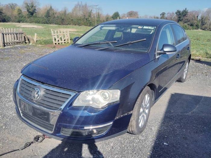 breaking Passat