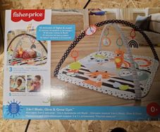 Fisher-Price 3-in-1 Music Glow and Grow Baby Gym
