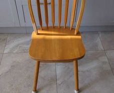 Free 4 dining chairs