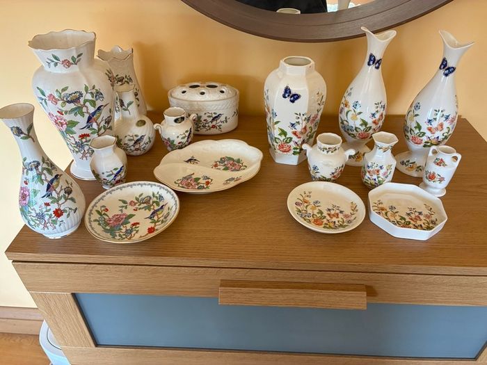 A large collection of vintage Aynsley Fine Bone China 17 pieces