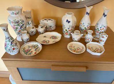 A large collection of vintage Aynsley Fine Bone China 17 pieces