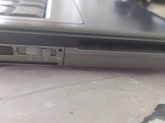 Vintage DELL Lastitude, Model D620, Intel CPU T2400, 1.83GHz, 2.5GB Ram, Windows 7 Professional, 32bit, Opera, Firefox and Chrome, in excellent condition