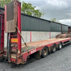Low loader