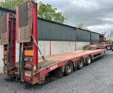 Low loader