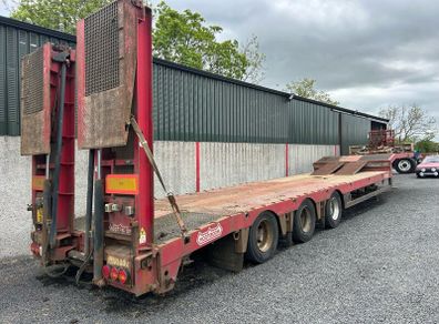 Low loader