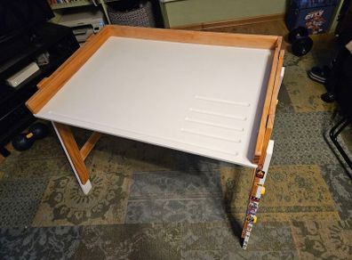 Kids desk