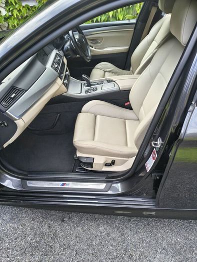 BMW 5-Series 2011