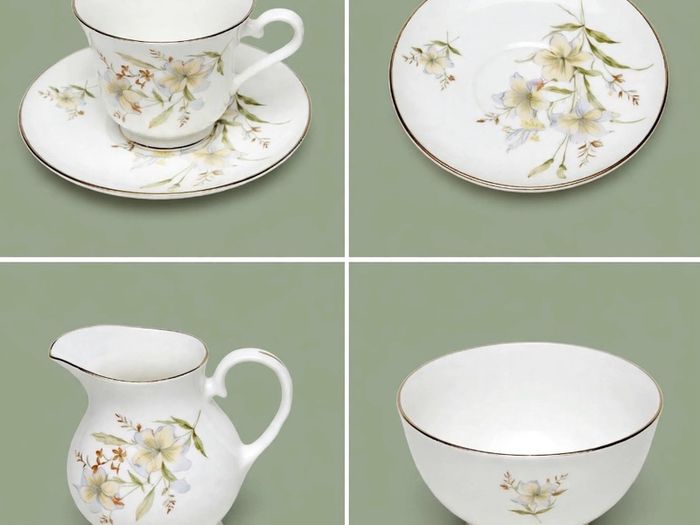 Vintage 21-Piece Marlborough Tea Set in Original Box!
