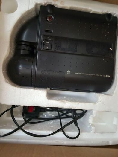 projector and screen