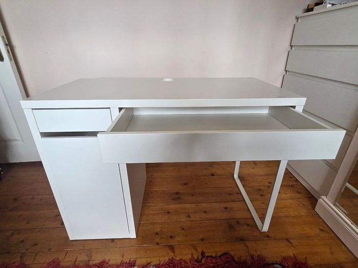 Ikea Micke Desk